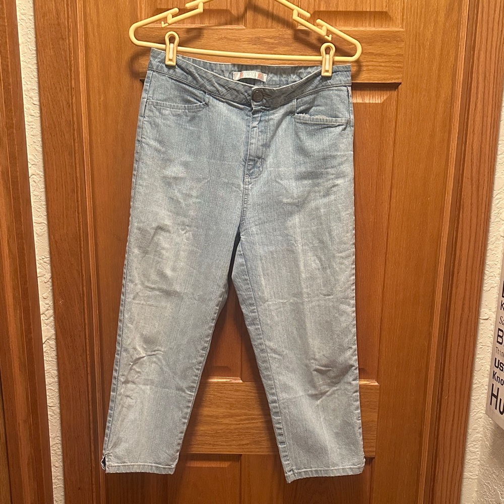 Bill Blass Light Blue Women's Straight-Leg Jeans SZ.10